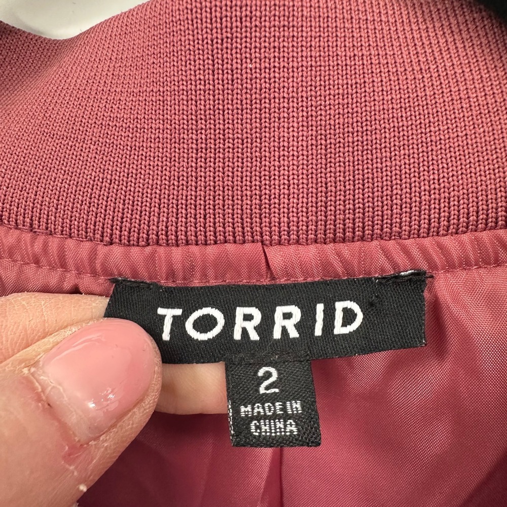 Torrid Bomber Jacket Rose Pink Floral Embroidery Zipper Womens Size‎ 2X - Picture 3 of 11